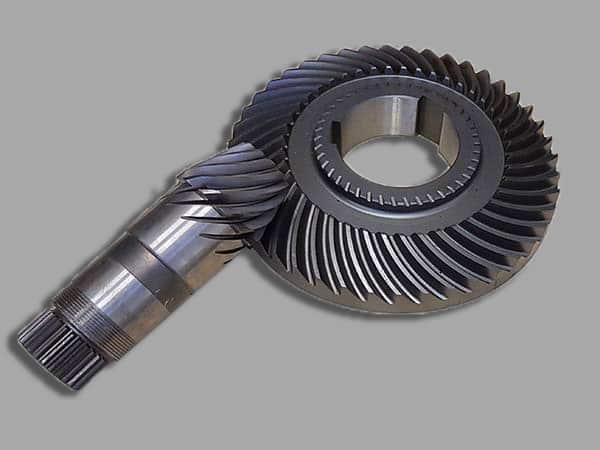 Stampaggio-componenti-industria-automotive-assali-lombardia